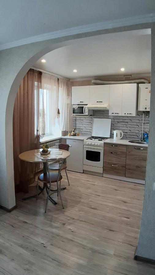 Apartment On Artyleriiska 2 With River View Mykolajiv Eksteriør bilde